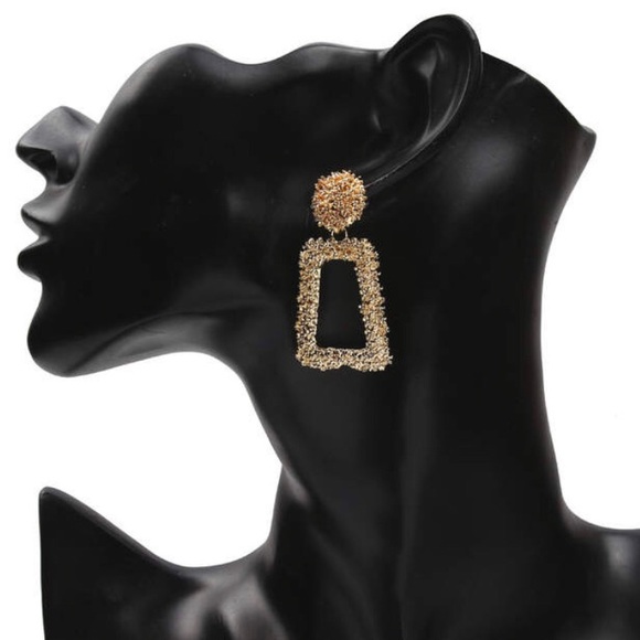 🌟2 for $25🌟🎉HP🎉Gold Bohemian Trendy  Earrings - Picture 2 of 5